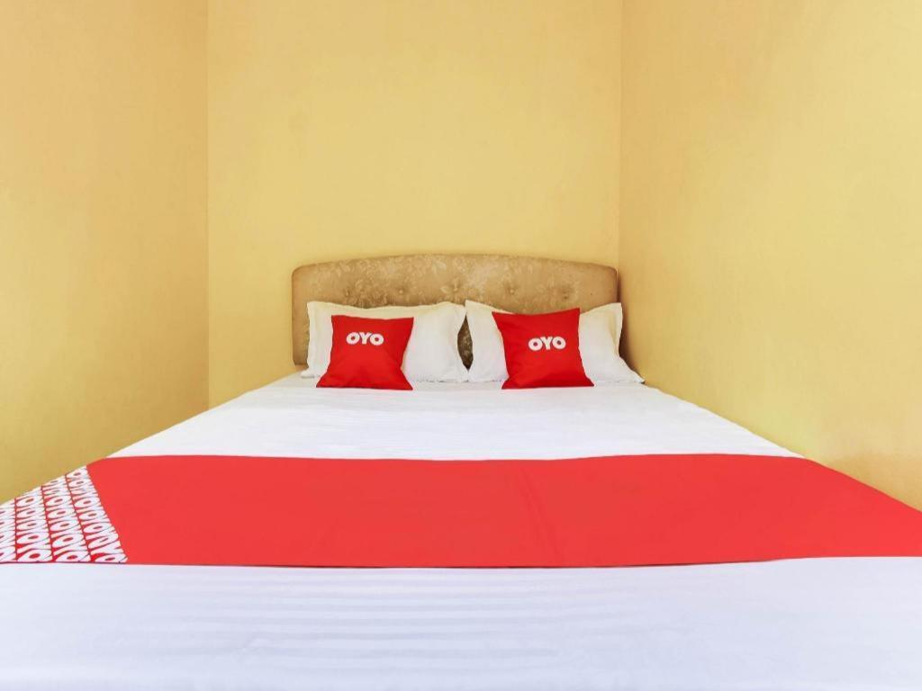 Oyo 89406 Lucky Budget Hotel Nilai Ngoại thất bức ảnh