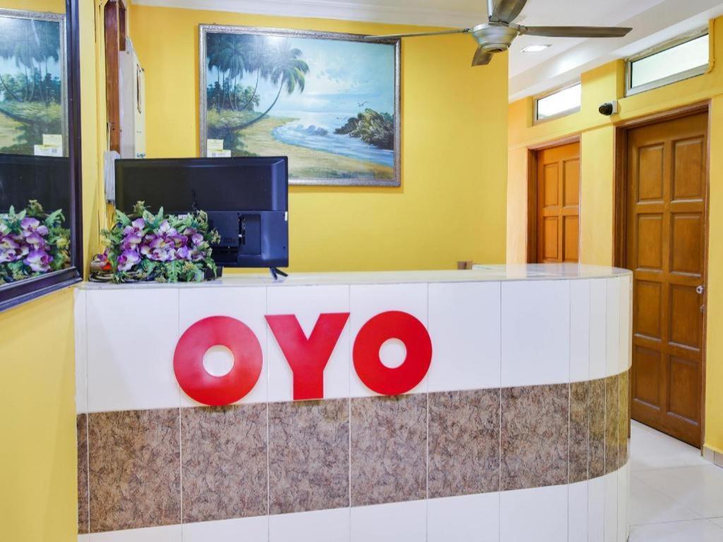 Oyo 89406 Lucky Budget Hotel Nilai Ngoại thất bức ảnh