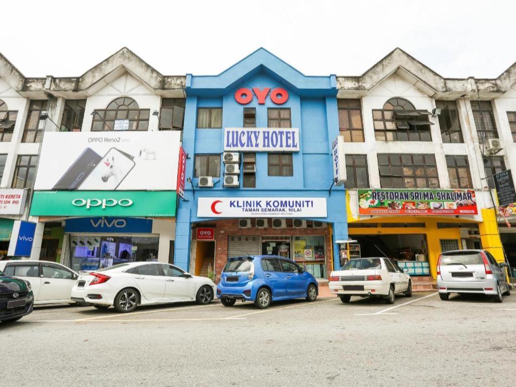 Oyo 89406 Lucky Budget Hotel Nilai Ngoại thất bức ảnh
