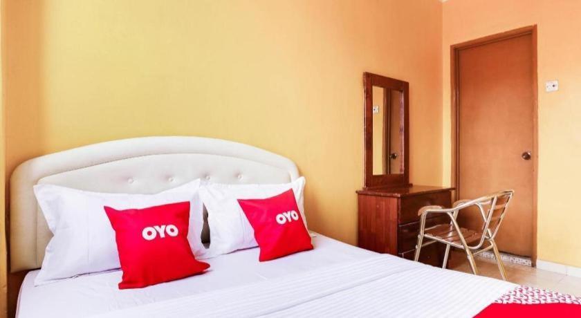 Oyo 89406 Lucky Budget Hotel Nilai Ngoại thất bức ảnh