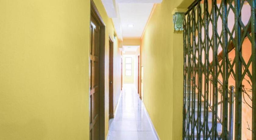 Oyo 89406 Lucky Budget Hotel Nilai Ngoại thất bức ảnh